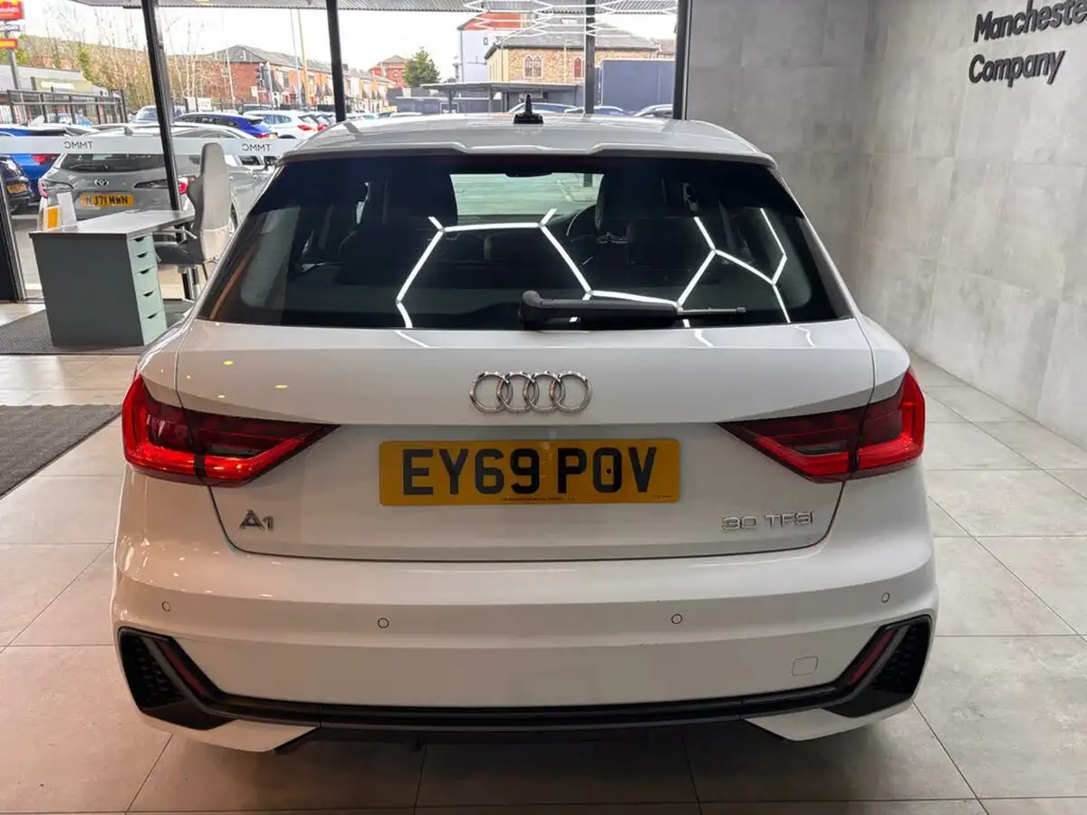 2019-audi-a1-10-30-tfsi-s-line-tronic-big-11