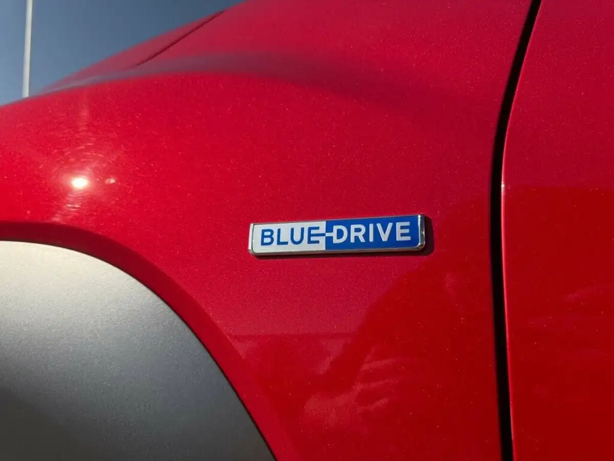 2021-hyundai-kona-e-premium-204ps-big-16