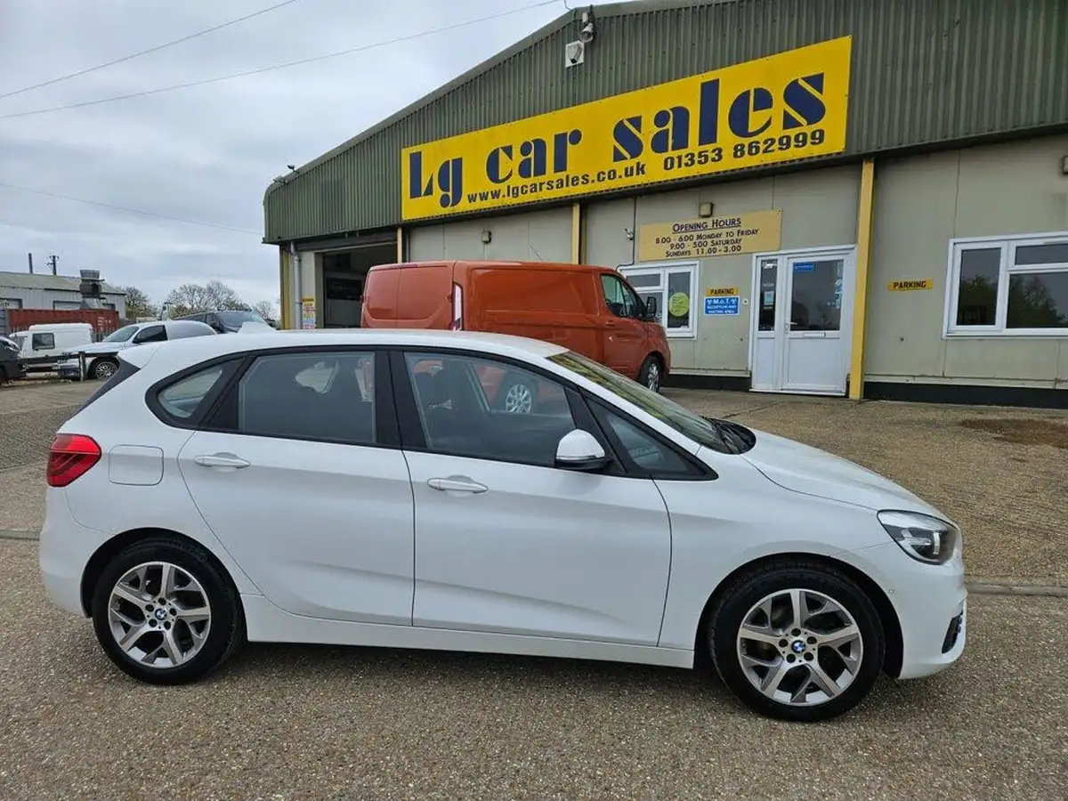 2016-bmw-2-series-20td-218d-sport-active-tourer-5d-big-0