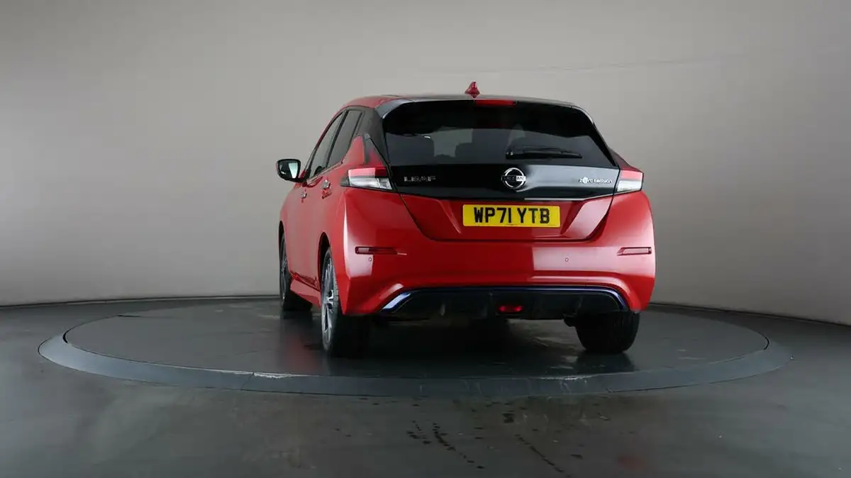 2022-nissan-leaf-e-tekna-big-37