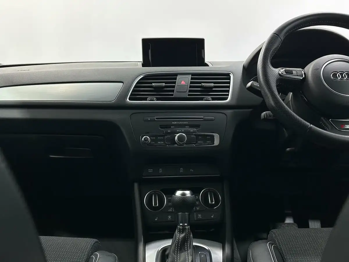 2017-audi-q3-14-tfsi-s-line-edition-tronic-big-18