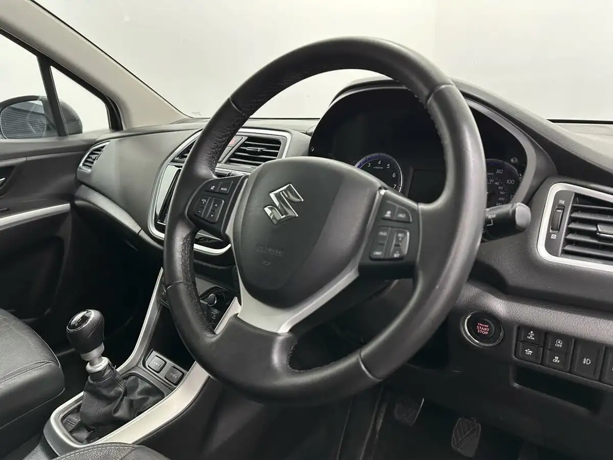 2018-suzuki-s-cross-14-boosterjet-sz5-big-8