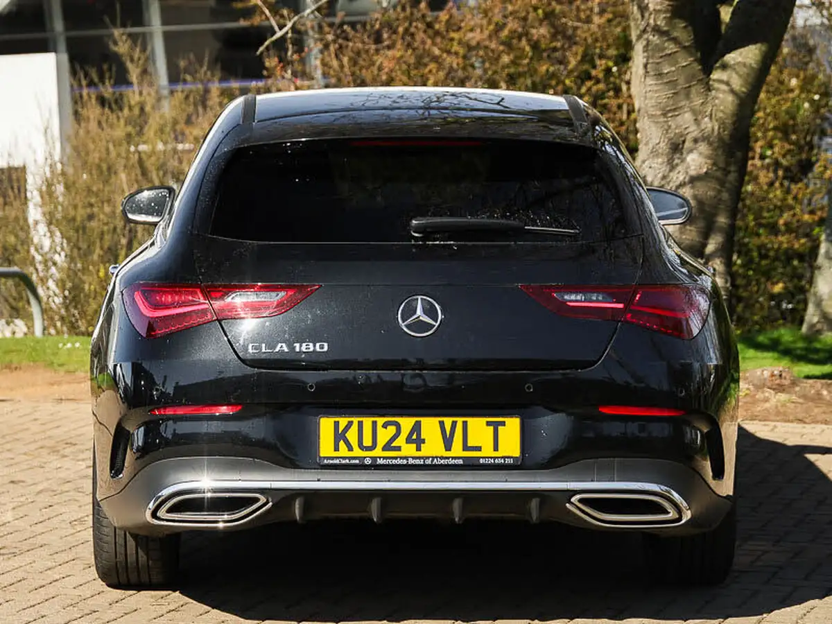 2024-mercedes-benz-cla-13-cla-180-amg-line-executive-shooting-brake-5d-big-13