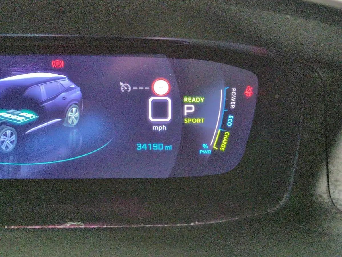 2023-peugeot-2008-suv-e-gt-136bhp-50kwh-station-wagon-big-20