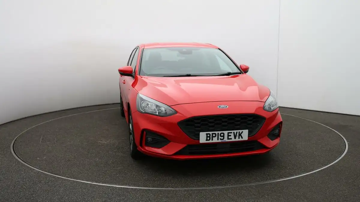 2019-ford-focus-10t-st-line-hatchback-big-31