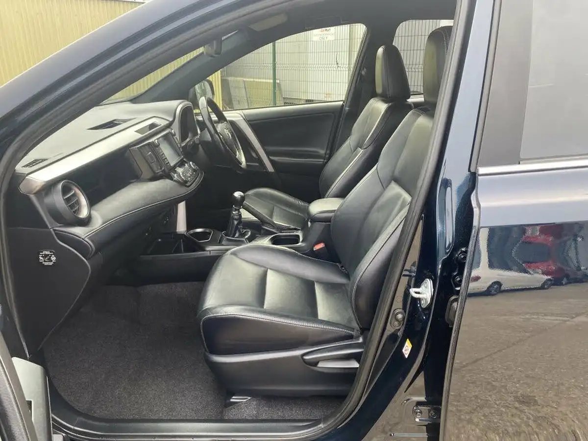 2017-toyota-rav4-20d-4d-excel-tss-navi-big-22