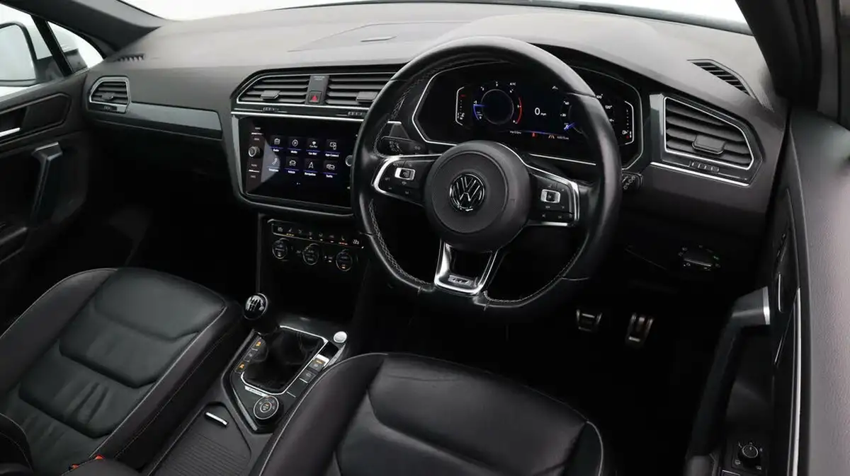 2019-volkswagen-tiguan-20tdi-r-line-tech-150ps-4motion-big-9