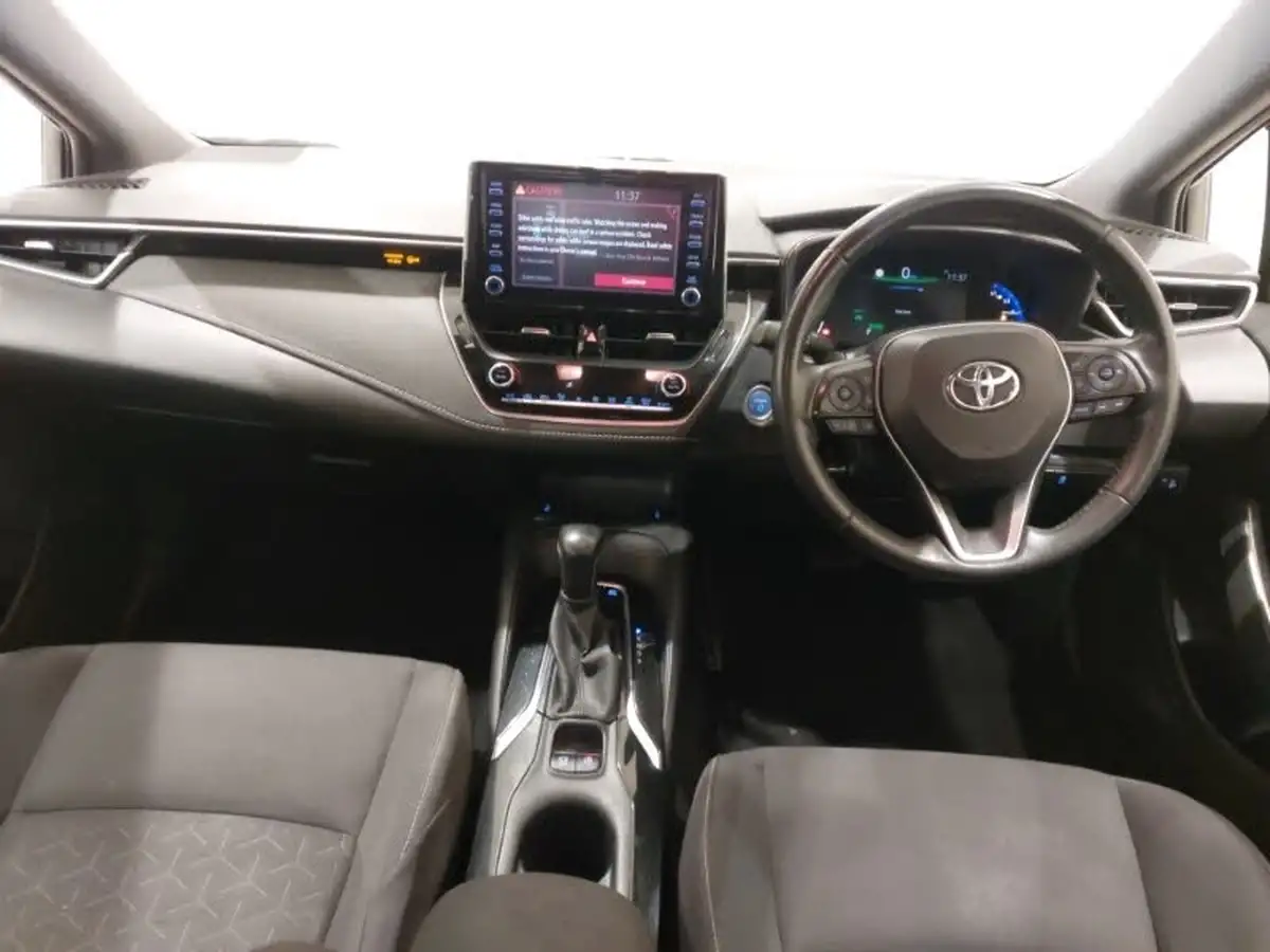 2021-toyota-corolla-18-vvt-i-icon-spare-wheel-hatchback-5d-big-2