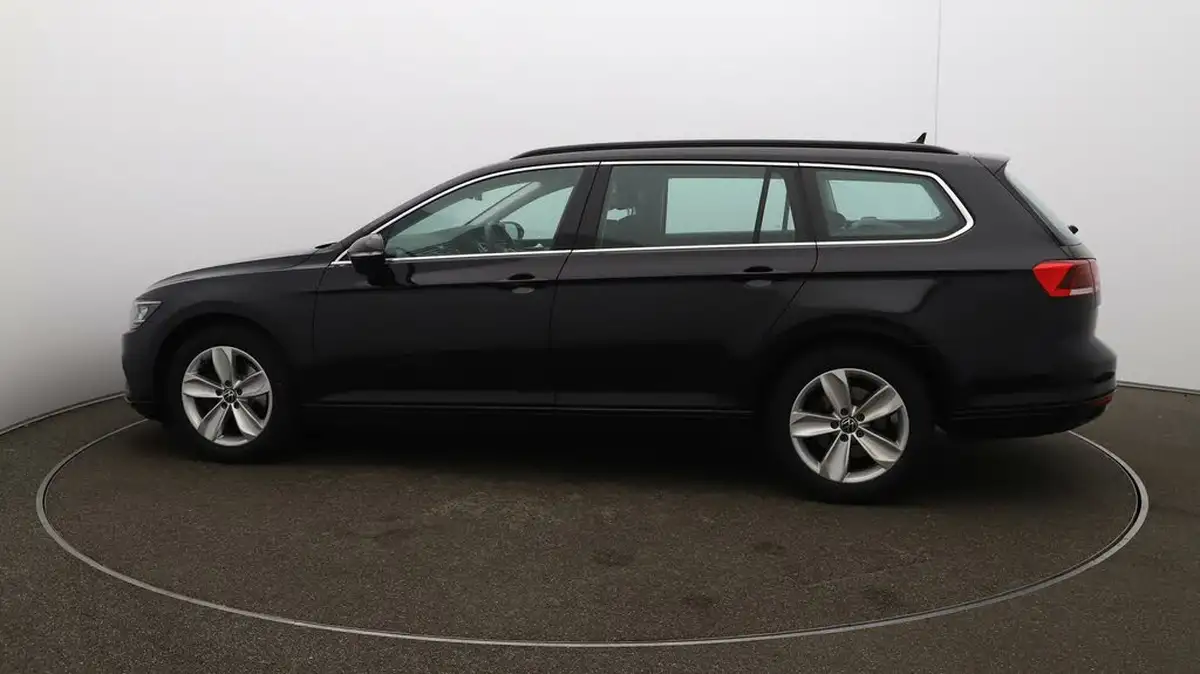 2022-volkswagen-passat-20tdi-se-nav-150ps-estate-5d-dsg-big-49