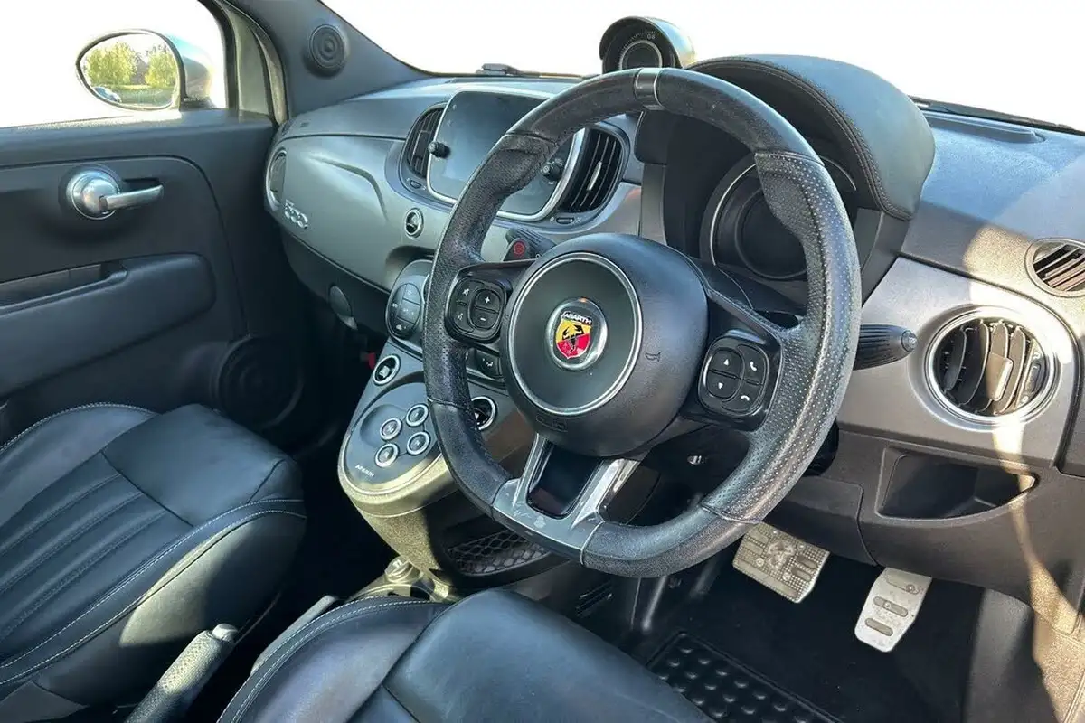 2017-abarth-595-14-tjet-turismo-mta-big-5