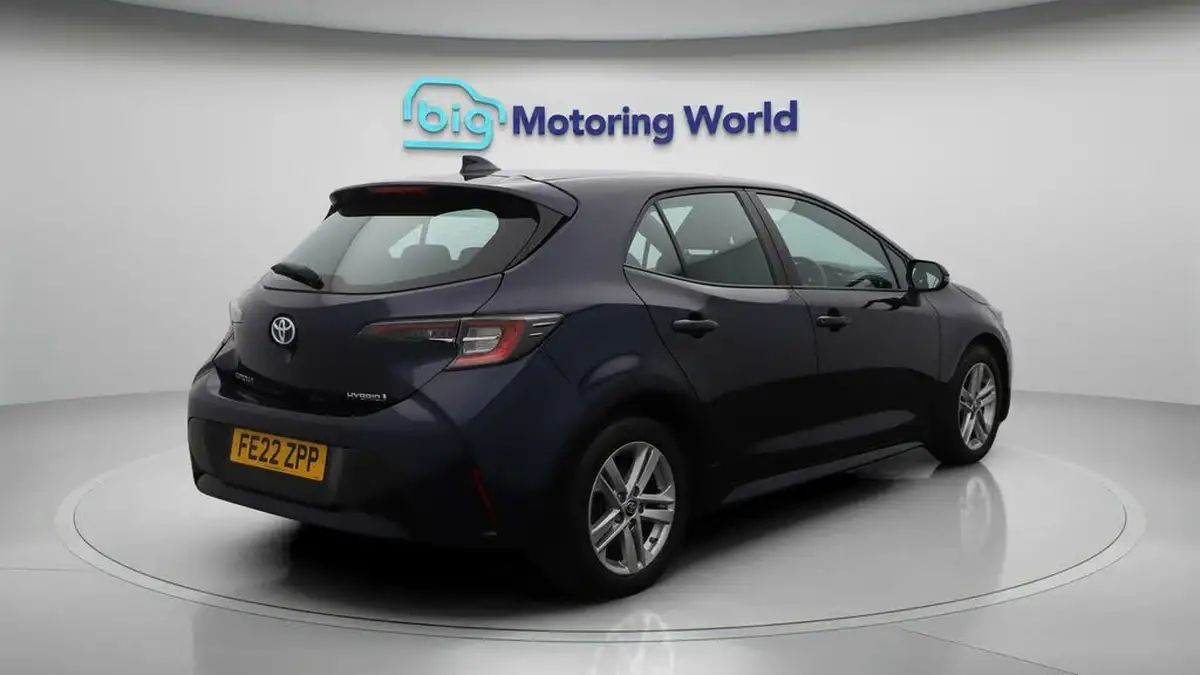 2022-toyota-corolla-18-vvt-i-icon-tech-trk-hatchback-5d-big-7