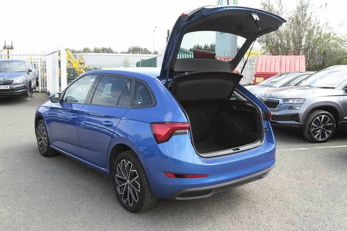 2020-skoda-scala-10-tsi-se-l-115ps-dsg-big-13