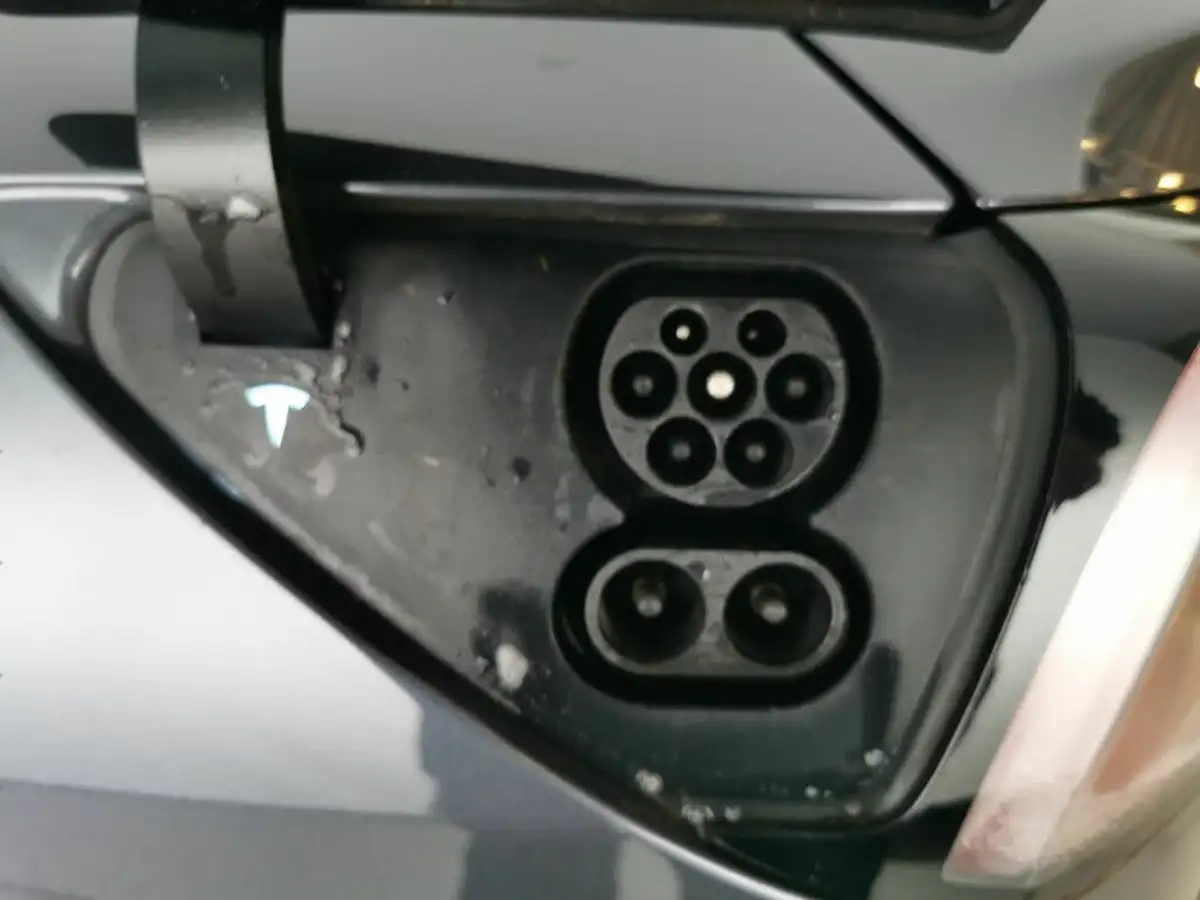 2021-tesla-model-3-e-standard-plus-big-36