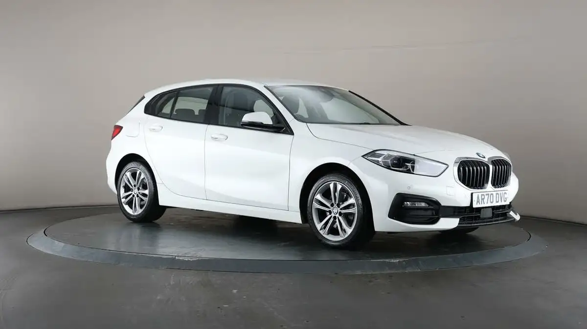 2021-bmw-1-series-15td-116d-sport-lcp-big-47
