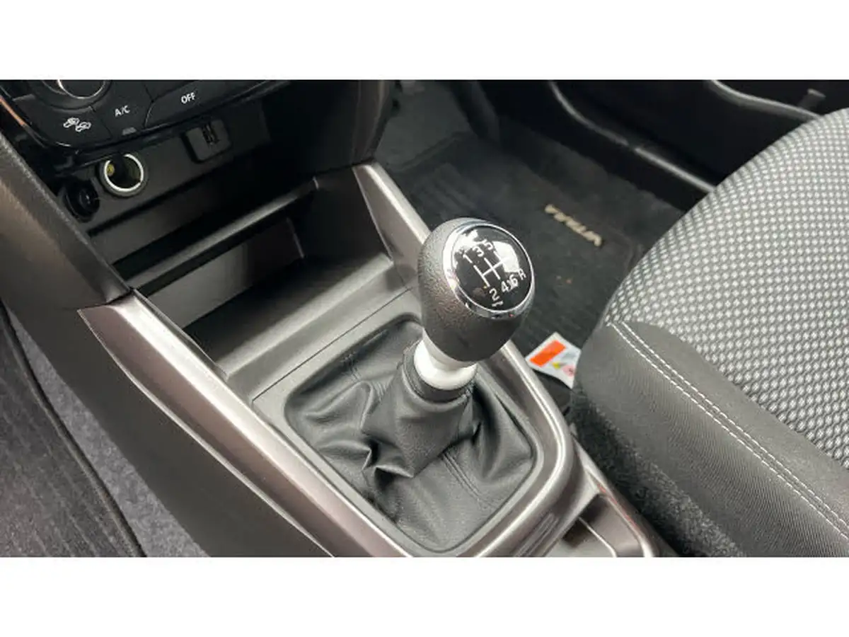2022-suzuki-vitara-14-boosterjet-sz-t-big-12
