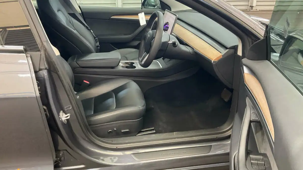 2021-tesla-model-3-e-standard-plus-big-10