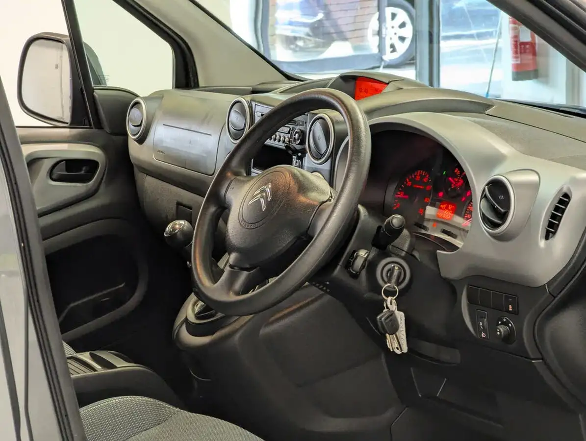 2018-citroen-berlingo-16bluehdi-multispace-feel-100ps-big-11