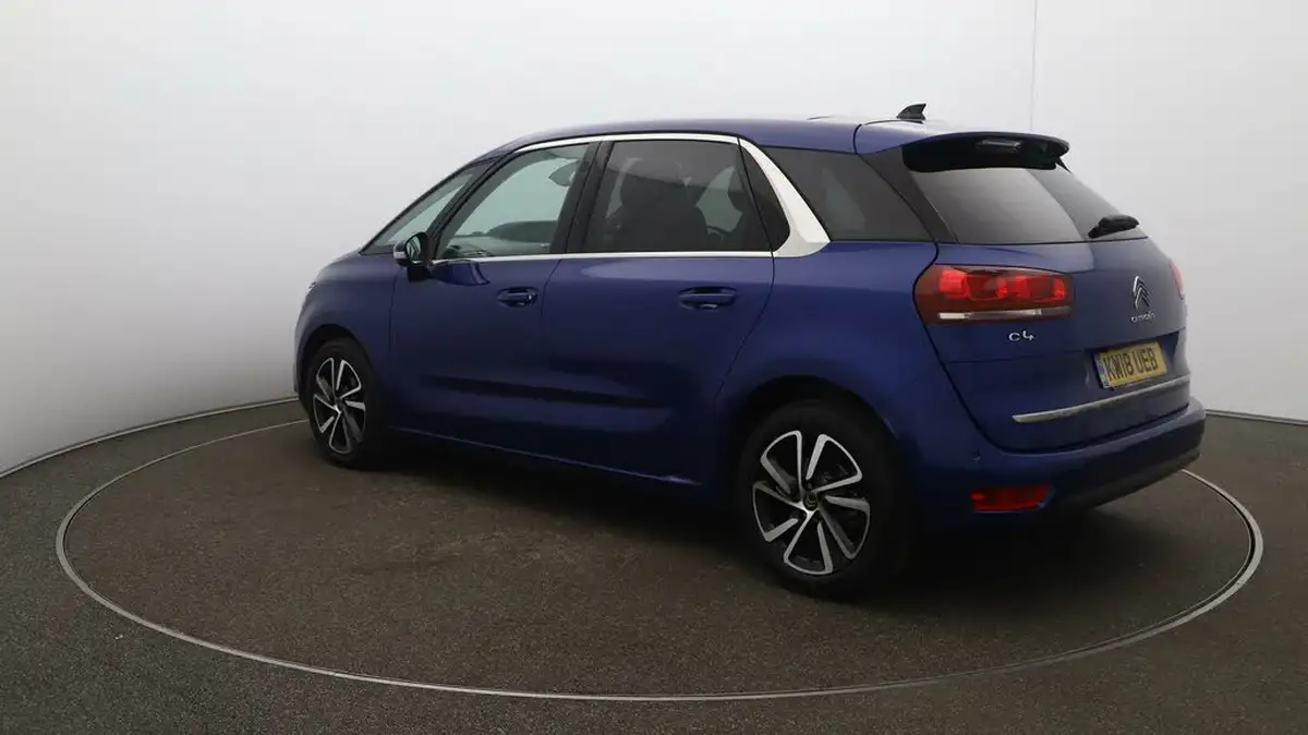 2018-citroen-c4-picasso-12-puretech-flair-big-58