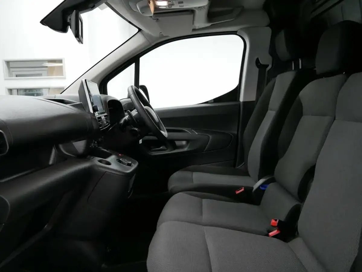 2020-citroen-berlingo-15bluehdi-1000-enterprise-130pseu6dt-e-ss-panel-eat8-big-17