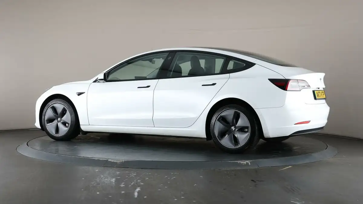 2021-tesla-model-3-e-long-range-awd-big-68