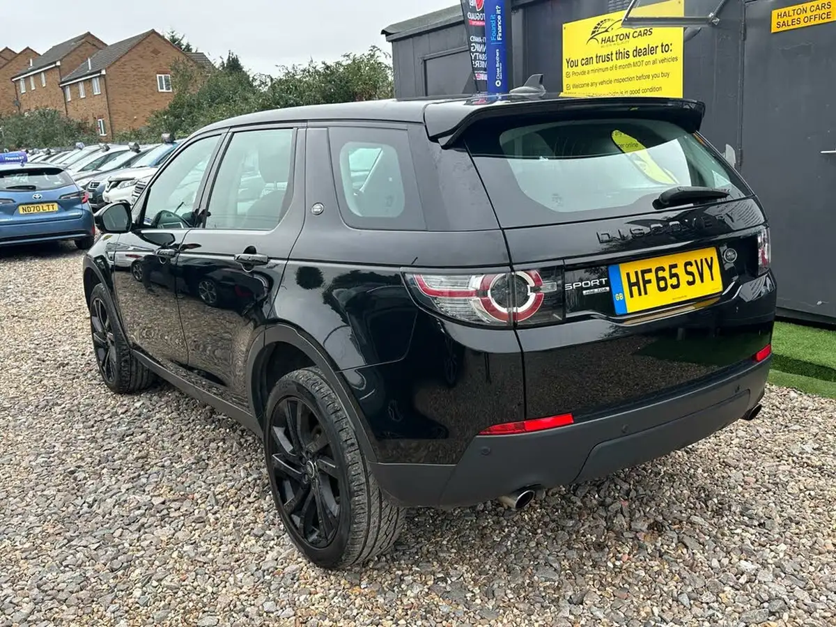 2015-land-rover-discovery-sport-20td4-hse-black-big-3