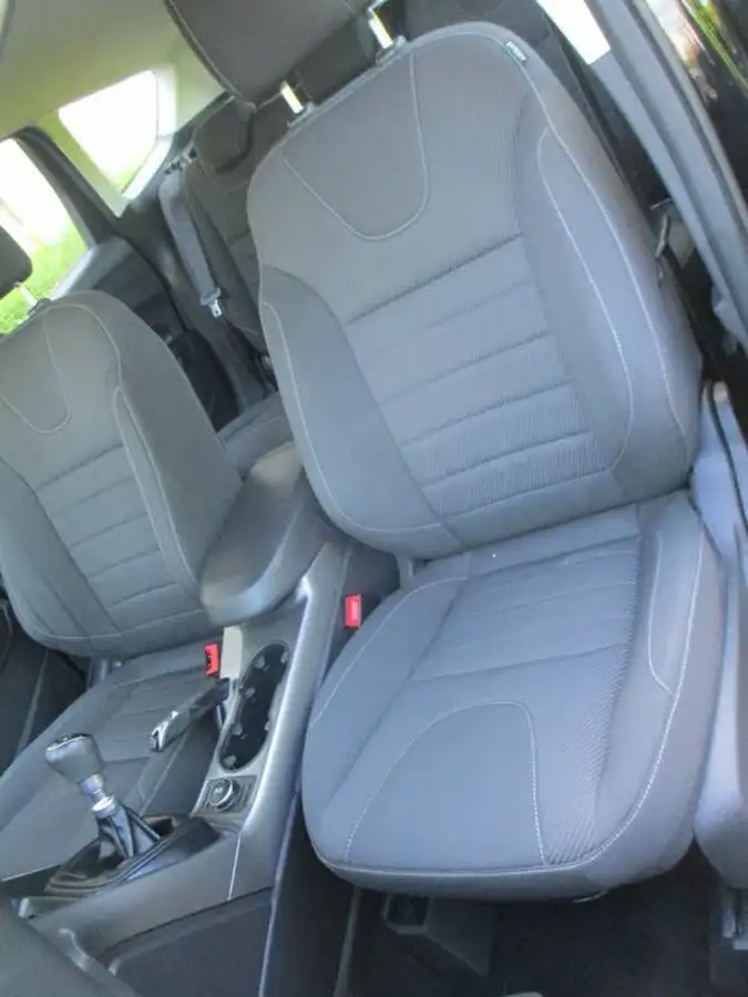 2016-ford-kuga-15t-zetec-150ps-big-30