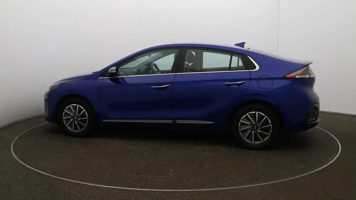 2022-hyundai-ioniq-e-premium-electric-big-52