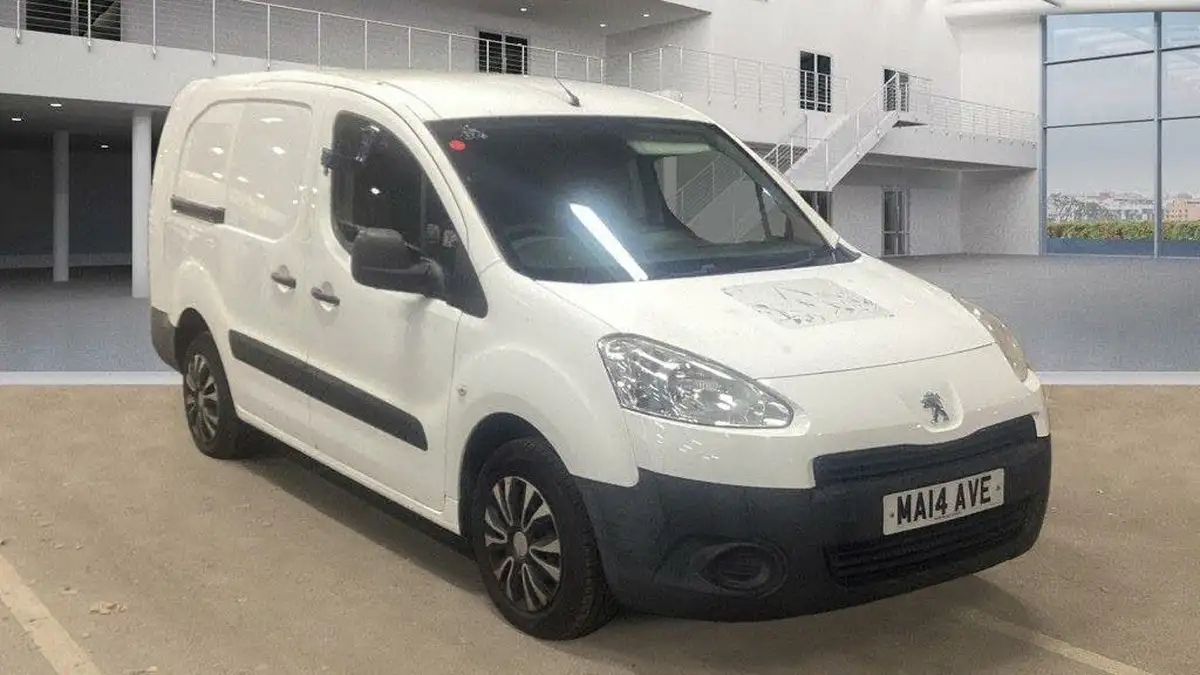 2014-peugeot-partner-16td-se-l2-stop-start-panel-big-0