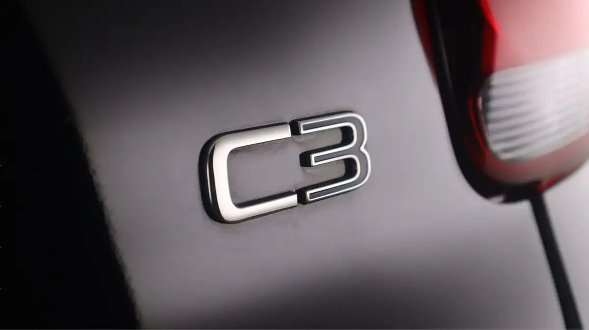 2021-citroen-c3-12-puretech-shine-83ps-big-21