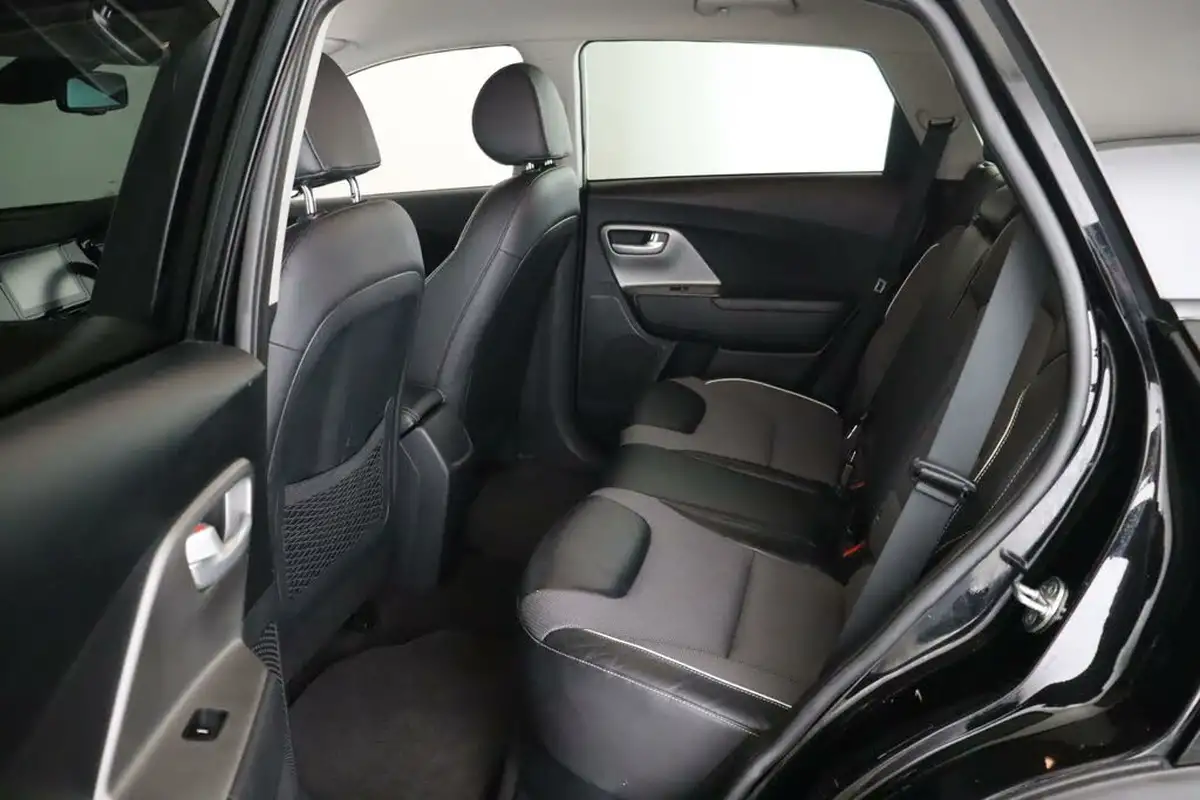 2021-kia-e-niro-ev-2-134bhp-39-big-10