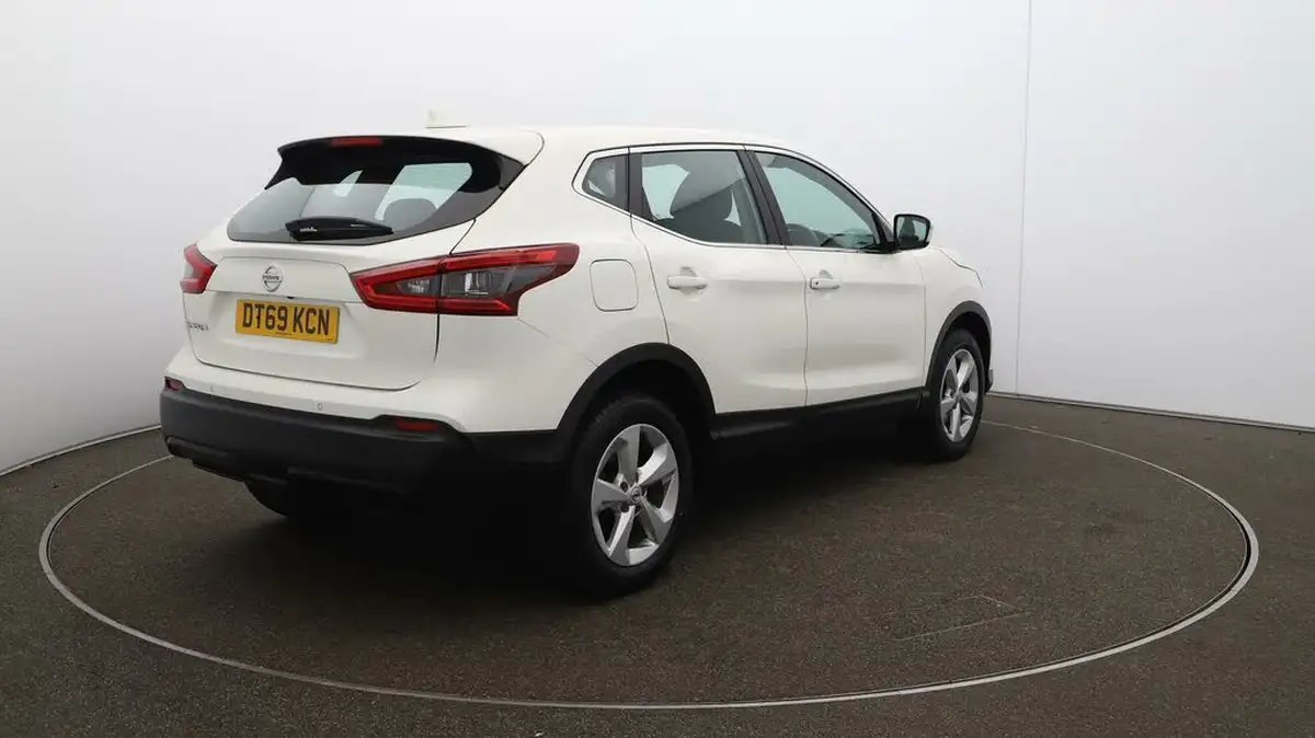 2020-nissan-qashqai-13-dig-t-acenta-premium-160ps-big-7