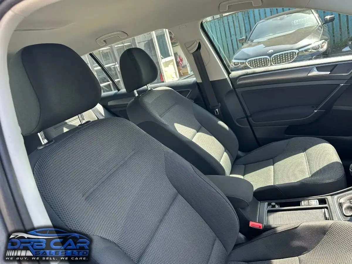 2018-volkswagen-golf-14-tsi-se-hatchback-5d-big-13