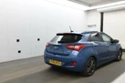 2015-hyundai-i30-16crdi-premium-136ps-blue-drive-hatchback-small-1