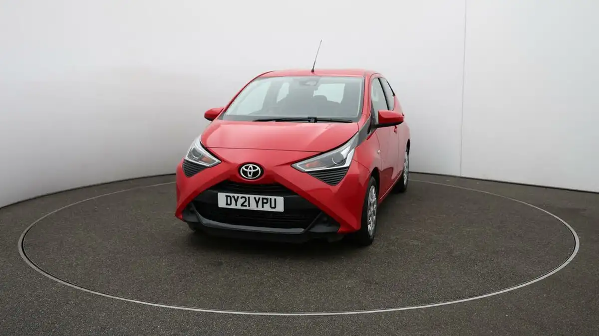 2021-toyota-aygo-10-vvt-i-x-play-tss-x-shift-big-30