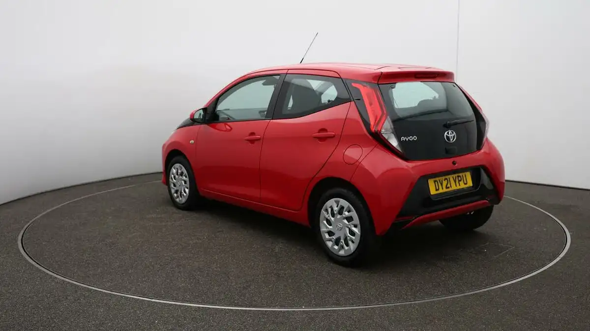 2021-toyota-aygo-10-vvt-i-x-play-tss-x-shift-big-54