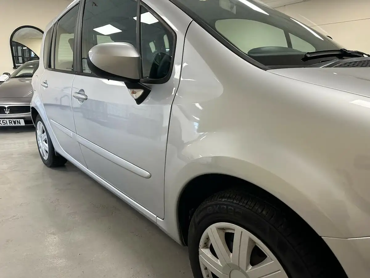 2011-renault-grand-modus-15td-expression-15dci-big-2