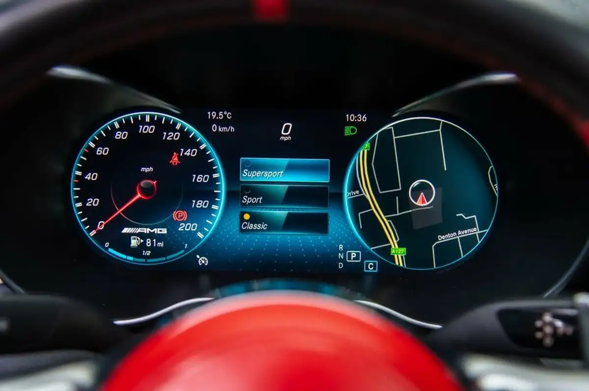 2019-mercedes-benz-c-class-40-c63-amg-s-premium-plus-saloon-4d-big-18