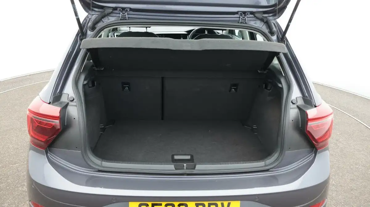 2022-volkswagen-polo-10-tsi-style-big-17