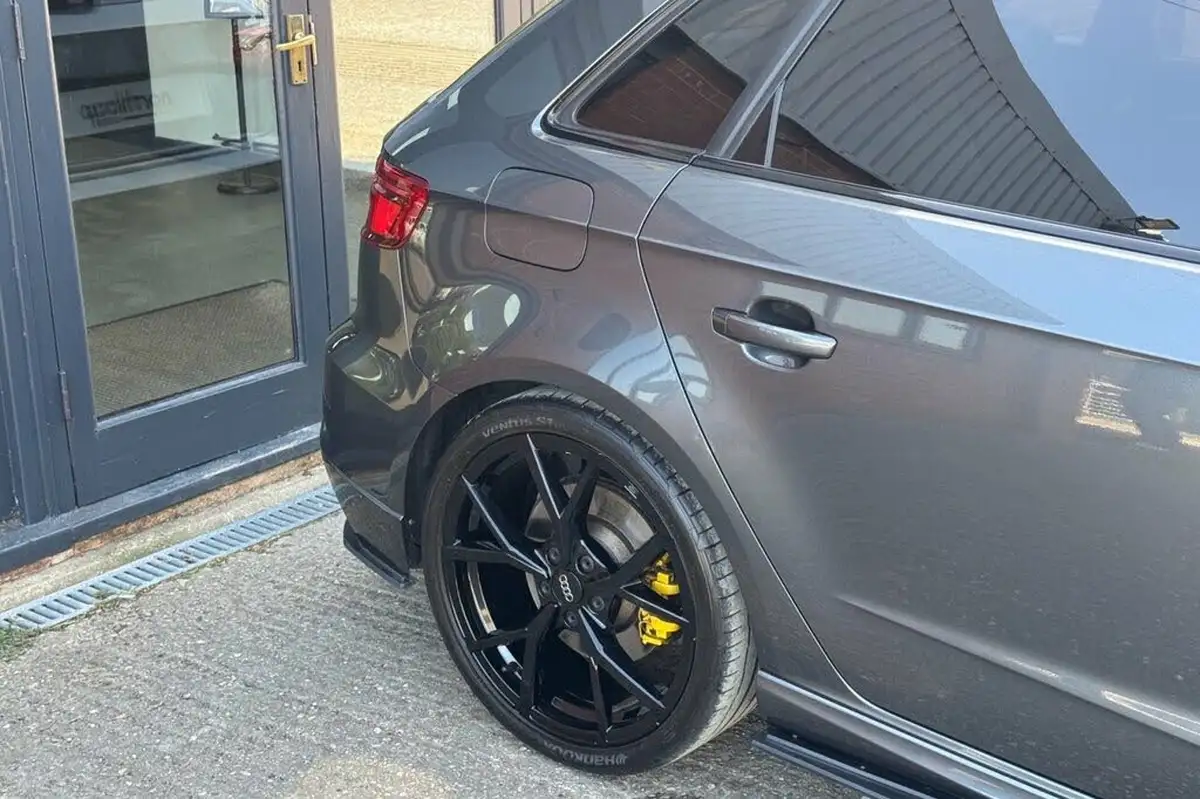 2020-audi-s3-20-tfsi-black-edition-sportback-5d-big-7