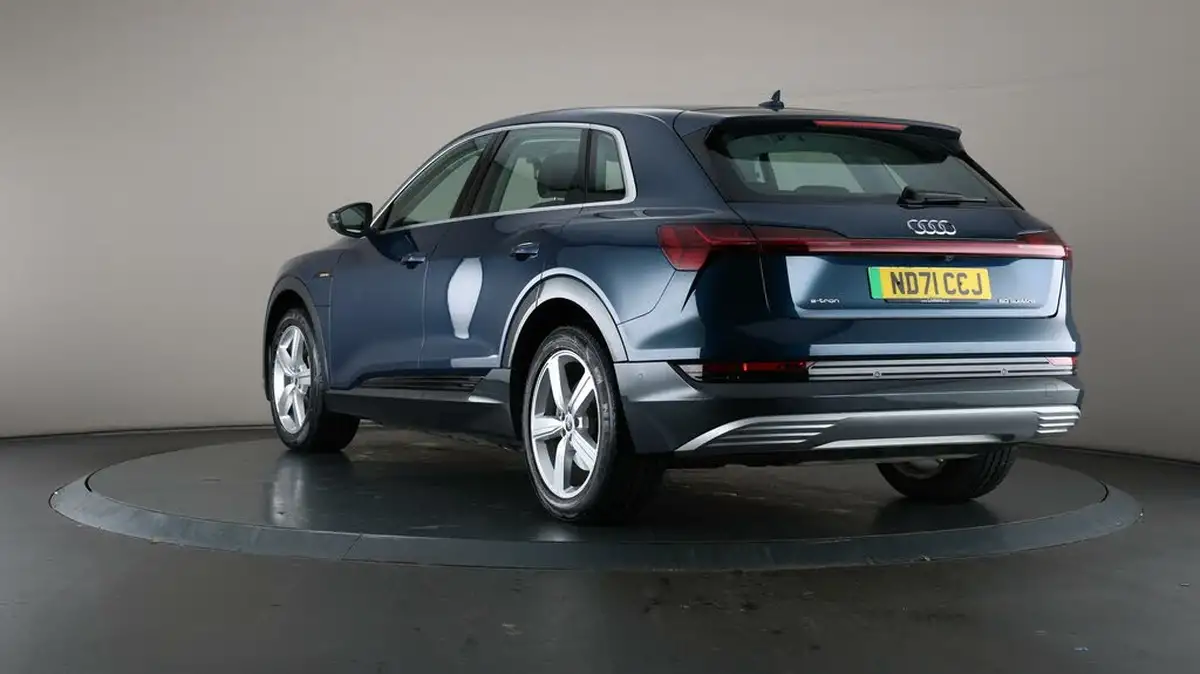 2021-audi-e-tron-50e-technik-station-wagon-big-61