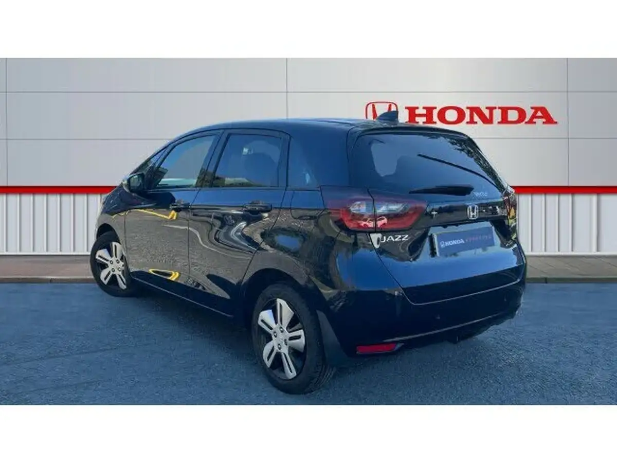 2022-honda-jazz-15-i-mmd-ex-107ps-big-2