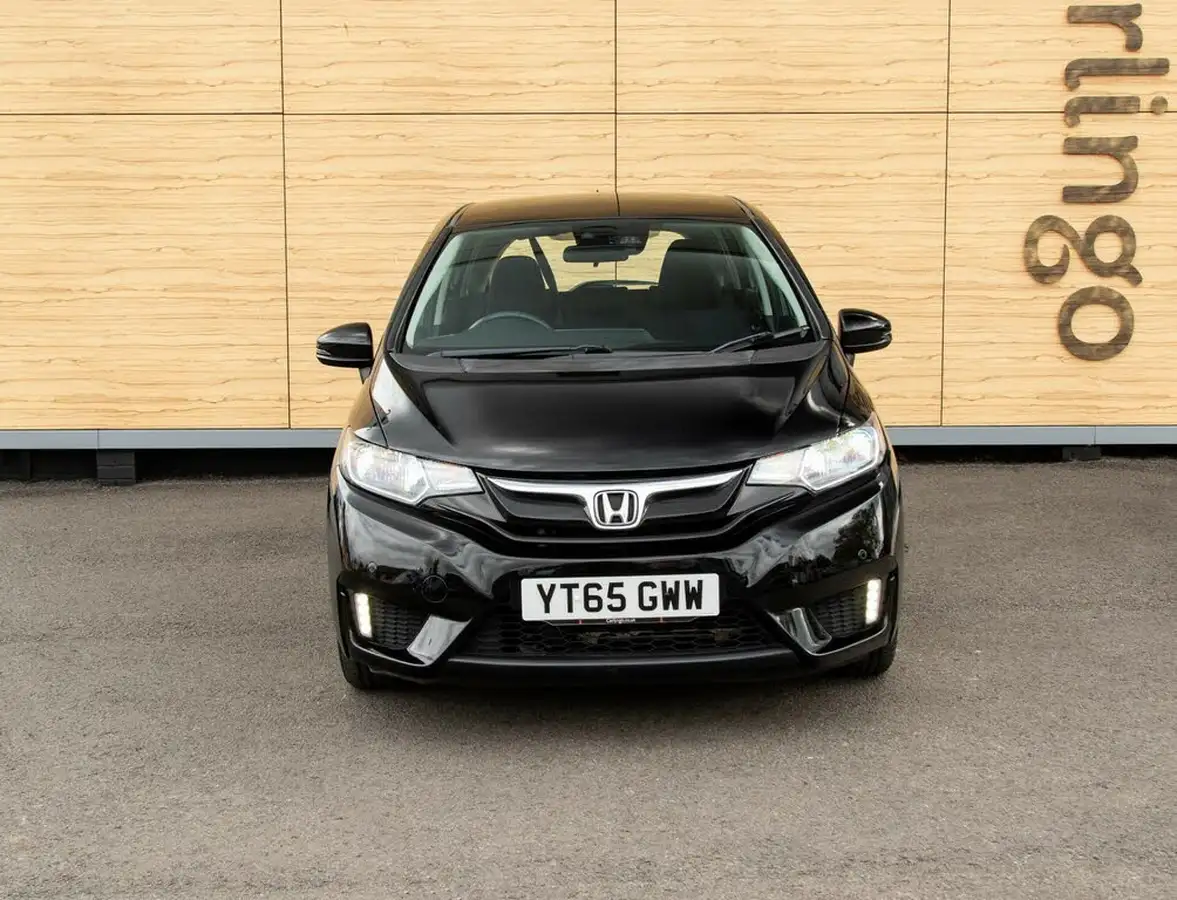 2015-honda-jazz-13-i-vtec-se-cvt-big-5