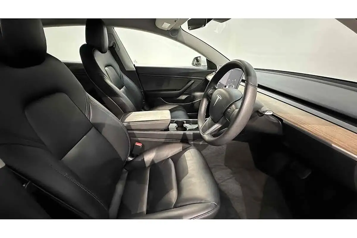 2020-tesla-model-3-e-standard-plus-big-24