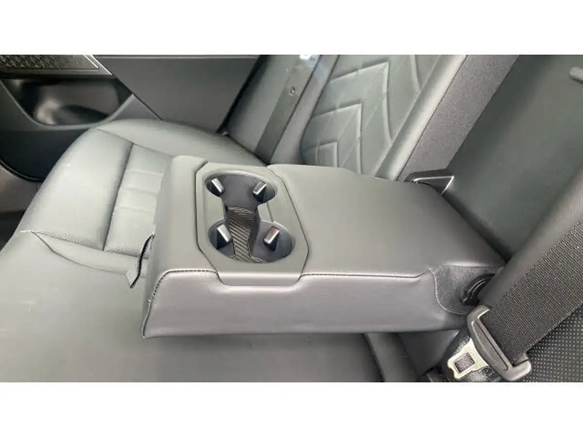 2024-bmw-5-series-e-i5-edrive40-m-sport-saloon-4d-big-27