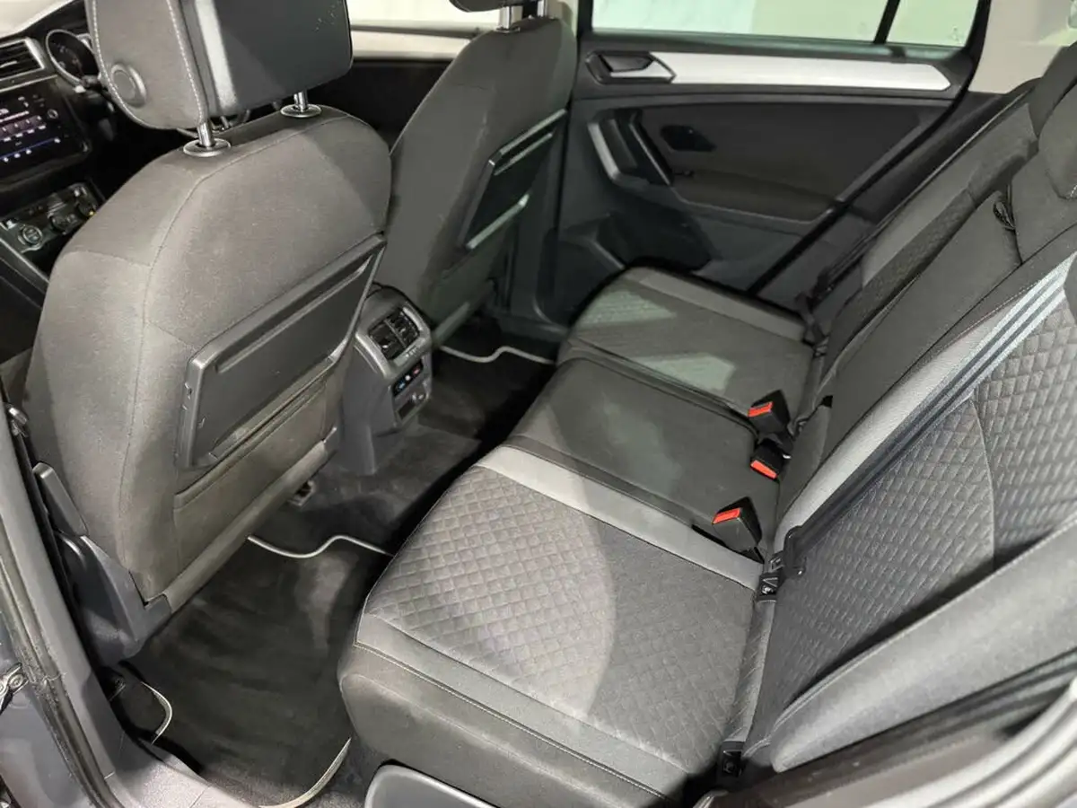 2017-volkswagen-tiguan-20tdi-se-navigation-150ps-ss-dsg-big-13