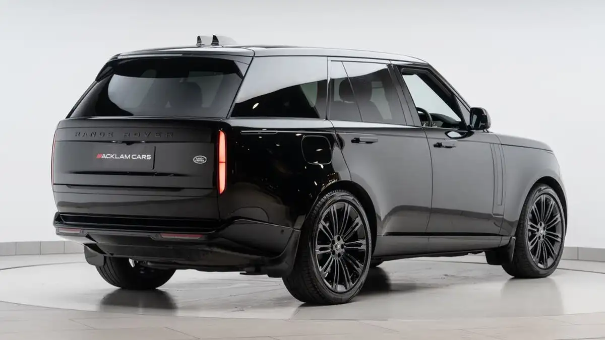 2022-land-rover-range-rover-30-d350-hse-big-27