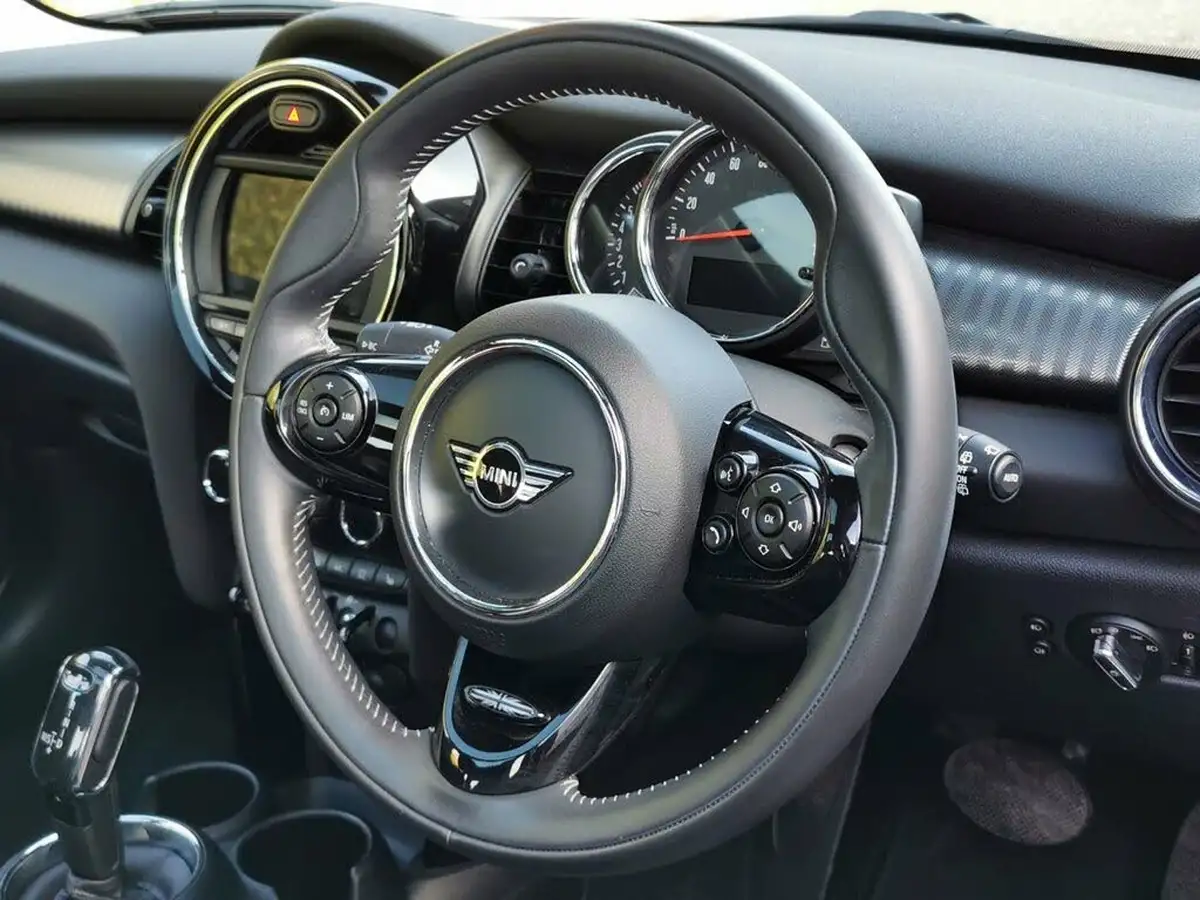 2021-mini-cooper-15-cooper-exclusive-series-ii-hatchback-5d-auto-big-9