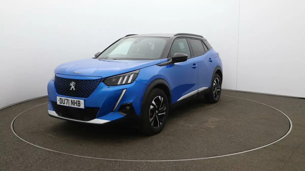 2021-peugeot-2008-suv-e-gt-big-28