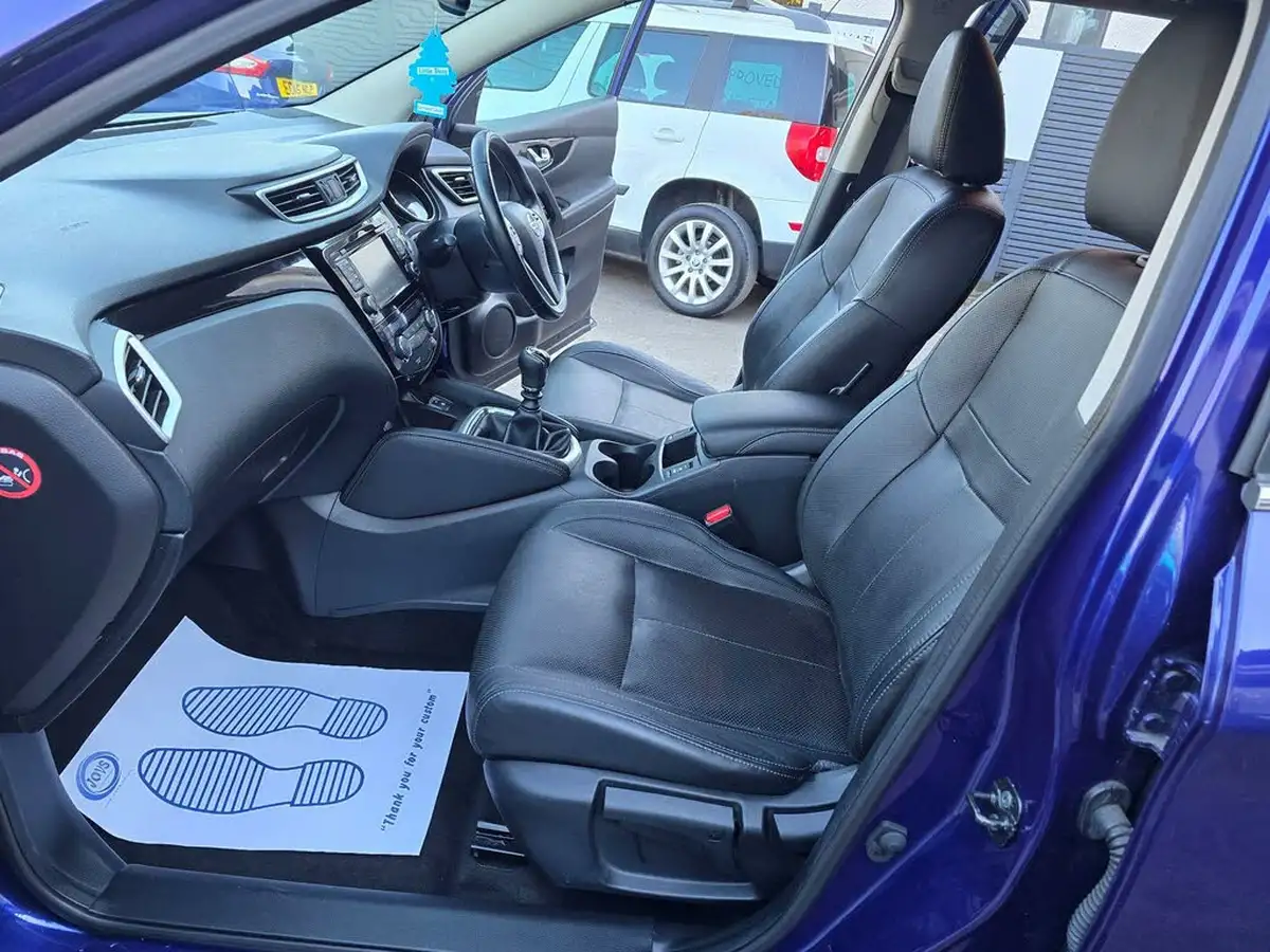 2016-nissan-qashqai-12-dig-t-tekna-big-58