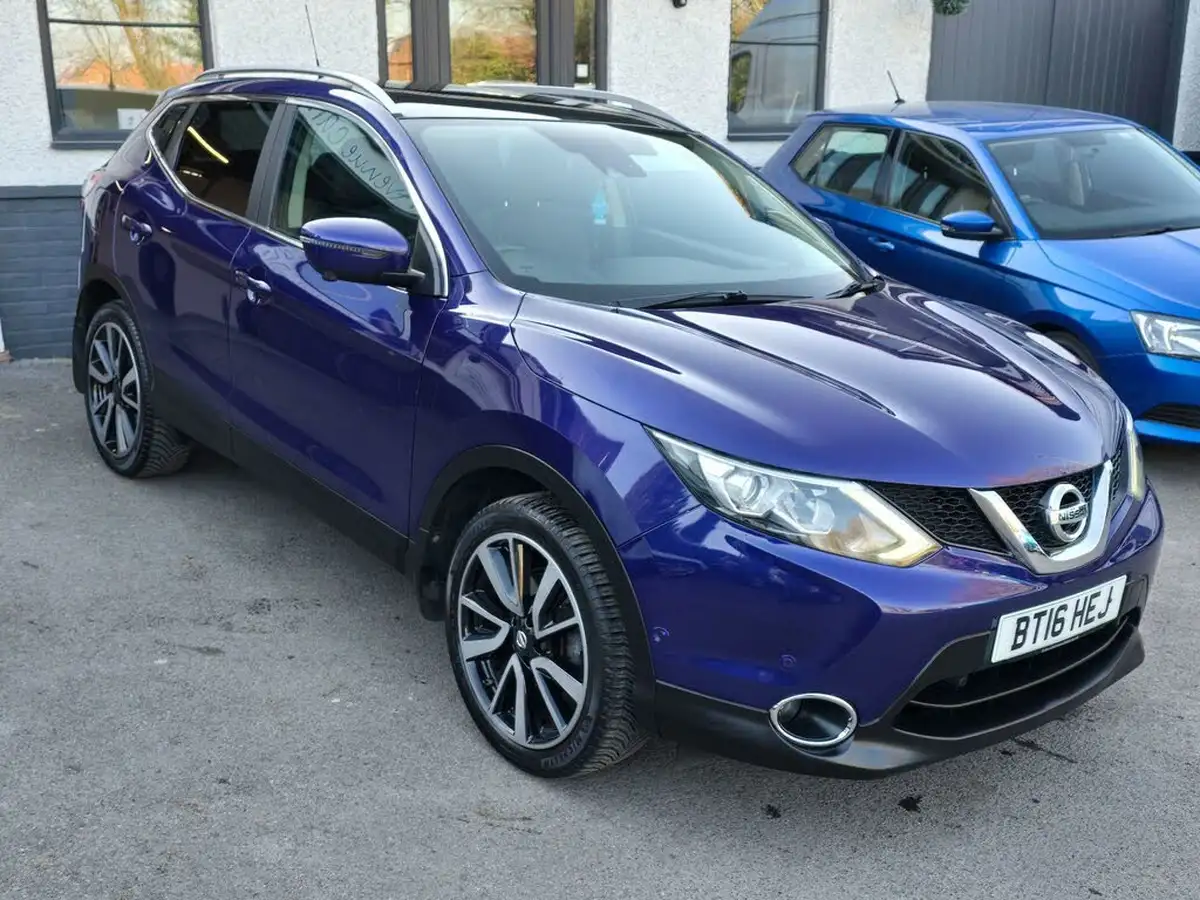 2016-nissan-qashqai-12-dig-t-tekna-big-6